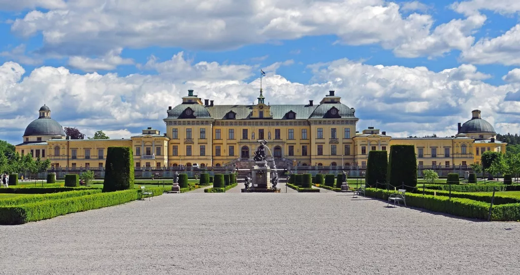 castle park, drottningholm, symmetrical, investments, evergreen, fountain, sweden, monarchy, head of state, royal palace, drottningholm palace, stately, residence, feudal, royal, royal family, garden side, stockholm, sweden, sweden, royal, royal family, royal family, royal family, stockholm, stockholm, stockholm, stockholm, stockholm